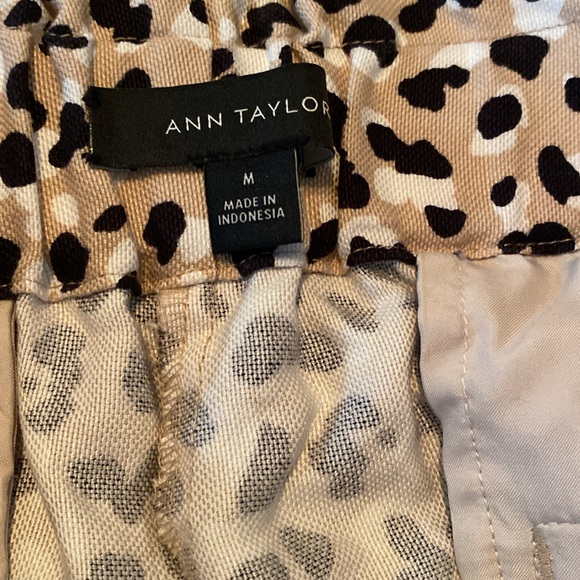 Ann Taylor The Pull on Pant Abstract Leopard - Picture 5 of 8